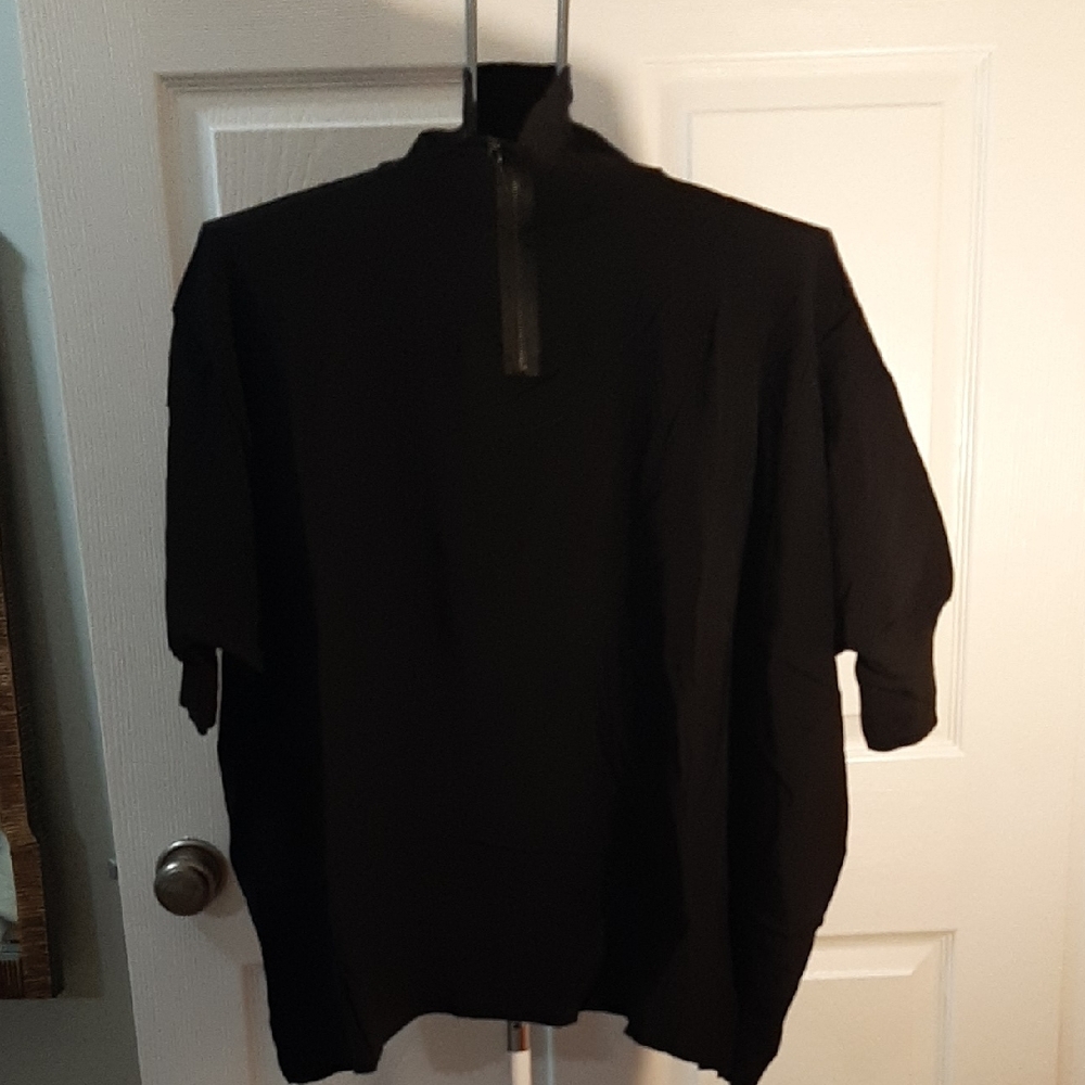 Vince Elegant Black Knit Top